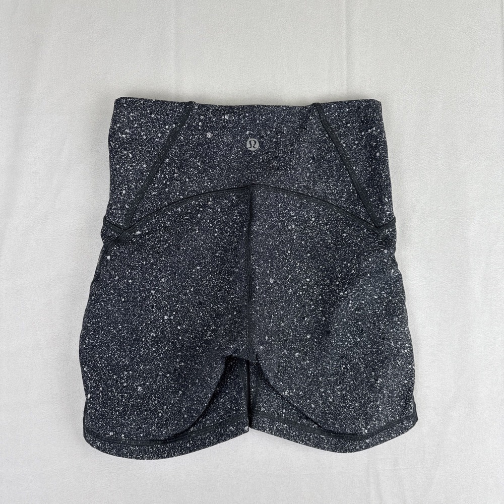 Lululemon Shorts Womens 4 Train Times 6" Luminesce Splatter White Black Gray - Picture 8 of 9